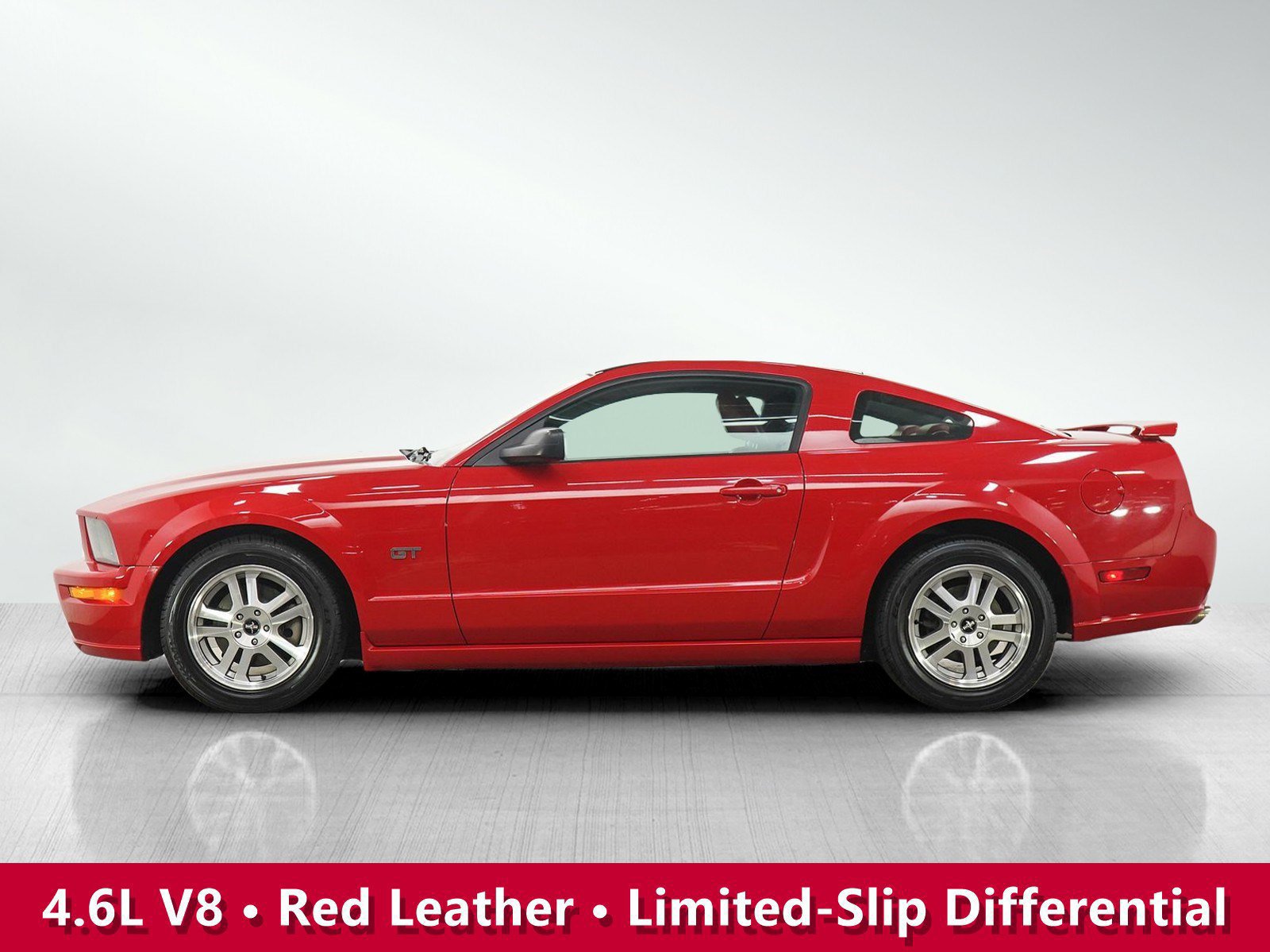 Used 2006 Ford Mustang GT Premium RWD image 2