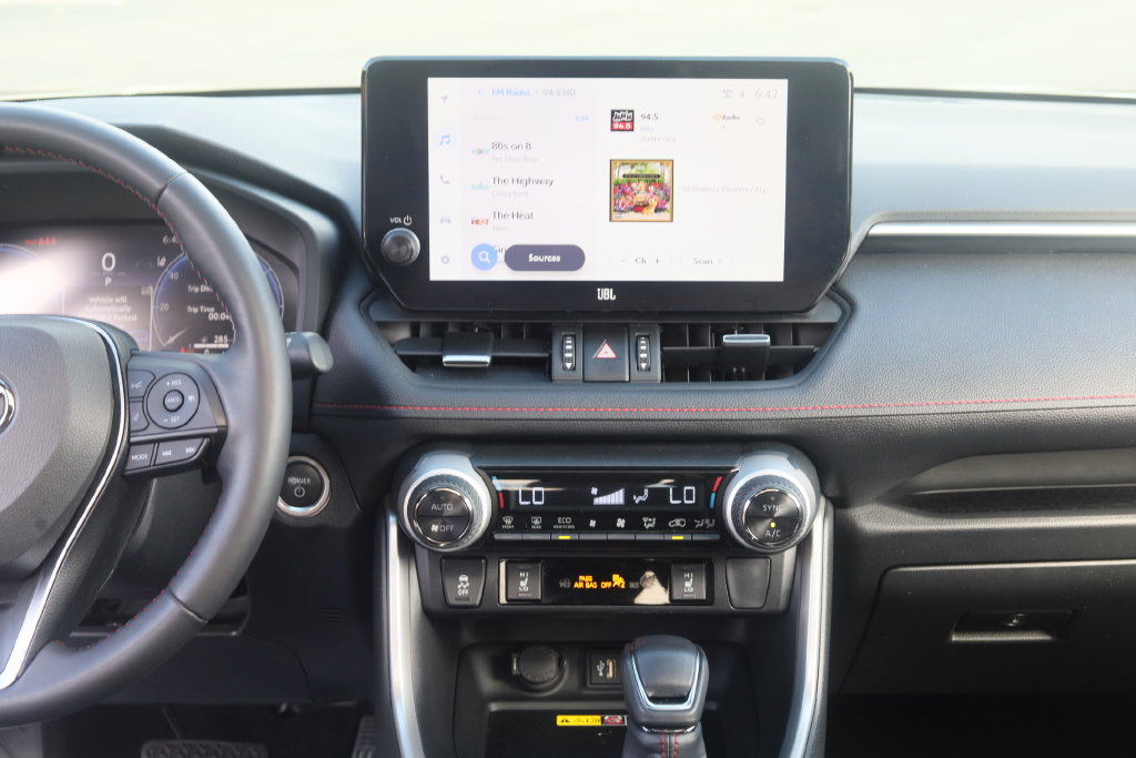 Used 2023 Toyota RAV4 XSE w/ Weather Package AWD/4WD image 33