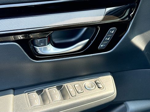 Used 2024 Honda CR-V Sport Touring image 8