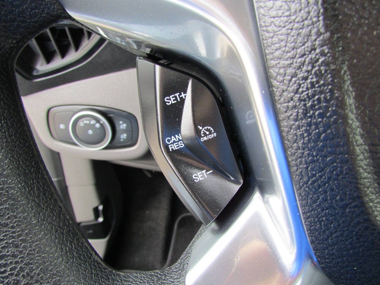 Used 2023 Ford Transit Connect XLT FWD image 19