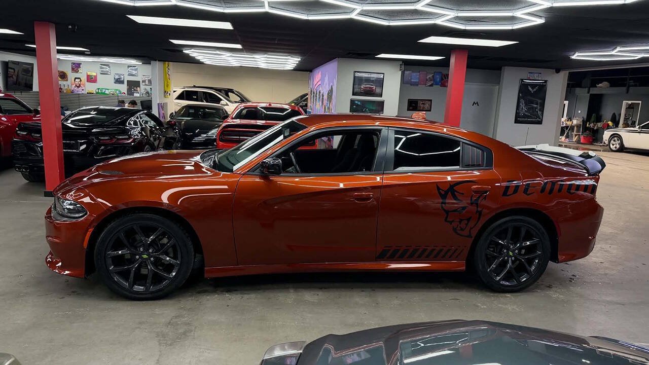 Used 2022 Dodge Charger R/T w/ Blacktop Package RWD image 8