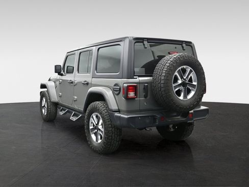 Used 2020 Jeep Wrangler Unlimited Sahara w/ Cold Weather Group AWD/4WD image 2