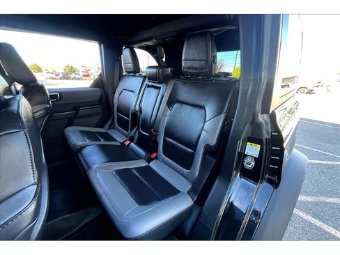Used 2024 Ford Bronco Black Diamond image 28