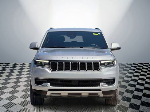 Used 2022 Jeep Wagoneer Series II AWD/4WD image 2