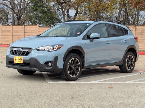 Used 2023 Subaru Crosstrek 2.0i Premium image 8