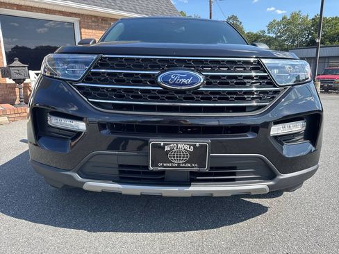 Used 2020 Ford Explorer XLT w/ Equipment Group 202A AWD/4WD image 5
