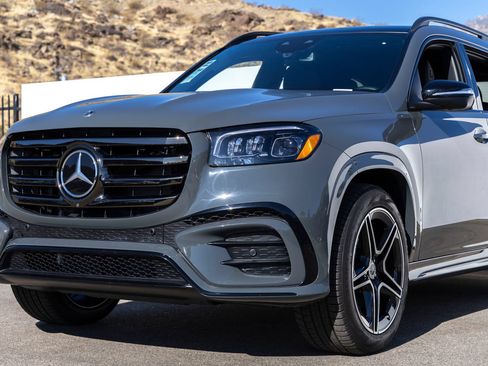Certified 2026 Mercedes-Benz GLS 450 4MATIC image 6