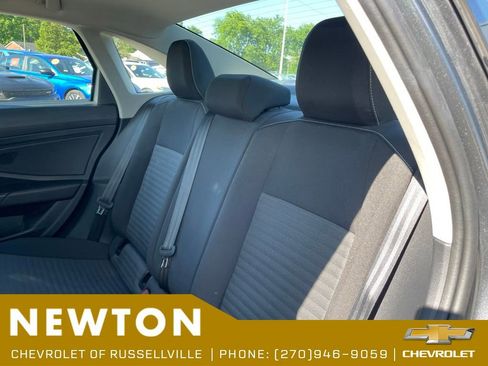 Used 2025 Volkswagen Jetta S FWD image 33