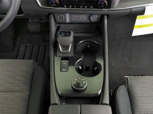 Certified 2023 Nissan Rogue SV image 31