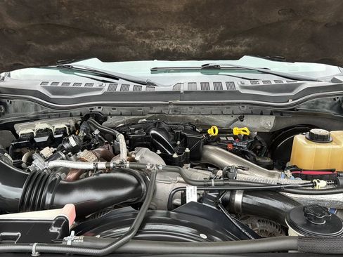 Used 2017 Ford F350 Platinum w/ Platinum Ultimate Package AWD/4WD image 27