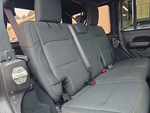 Used 2024 Jeep Wrangler Sport S image 22