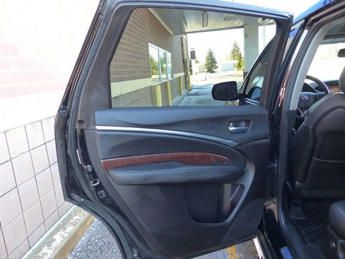 Used 2017 Acura MDX SH-AWD w/ Technology Package image 39