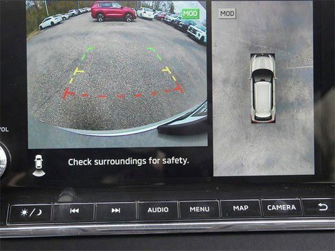 Used 2025 Mitsubishi Outlander SEL image 28