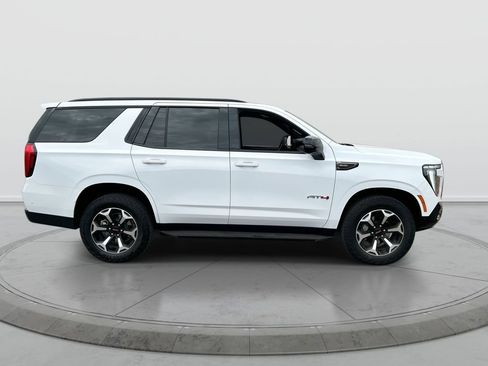 Used 2026 GMC Yukon AT4 AWD/4WD image 9