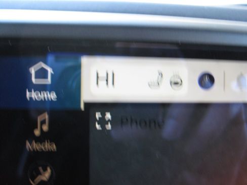 Used 2025 Jeep Wrangler Unlimited Sahara w/ Safety Group image 21