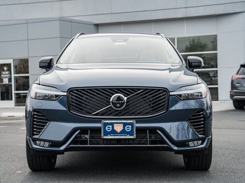 New 2026 Volvo XC60 B5 Ultra w/ Protection Package Premier image 2