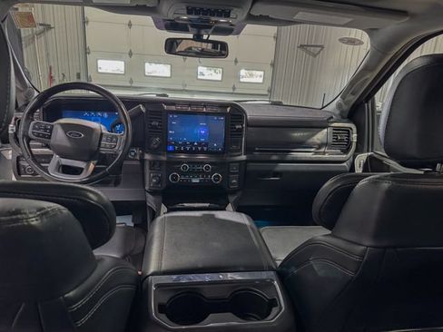 Used 2024 Ford F250 Lariat w/ Lariat Ultimate Package AWD/4WD image 19