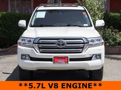 Used 2018 Toyota Land Cruiser AWD/4WD image 3