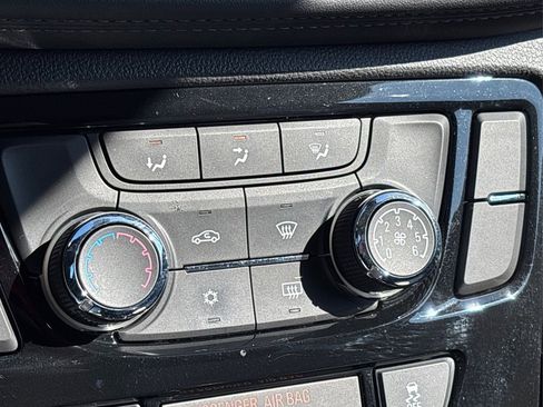 Used 2019 Buick Encore Preferred w/ Safety Package image 28