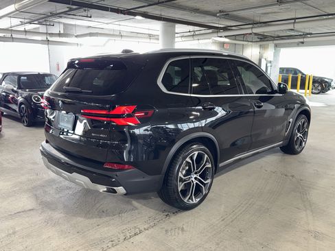 Used 2024 BMW X5 sDrive40i w/ Premium Package RWD image 8