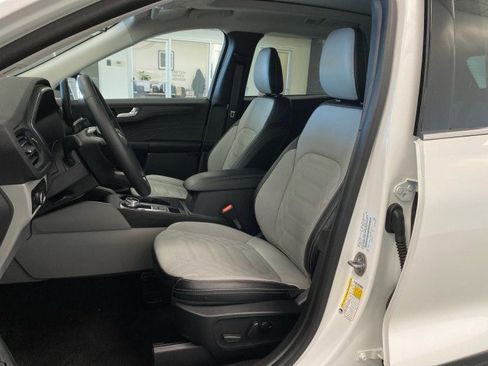 New 2024 Ford Escape SE w/ PHEV Premium Package image 15