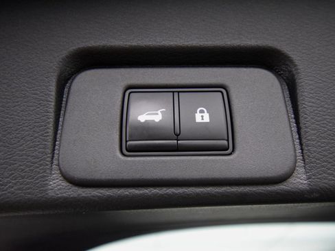 Used 2022 Nissan Rogue Platinum w/ Head-Up Display Package FWD image 37