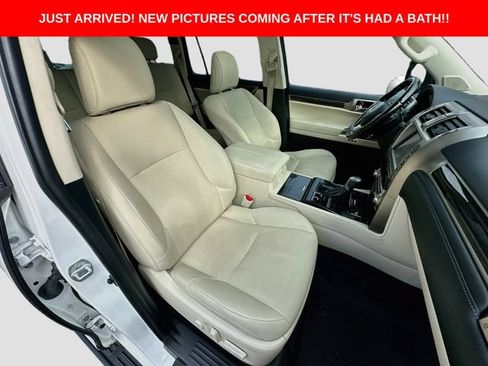 Used 2021 Lexus GX 460 Premium w/ Premium Package AWD/4WD image 29