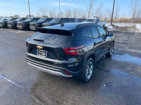 New 2026 Chevrolet Trax LT w/ LT Convenience Package image 7