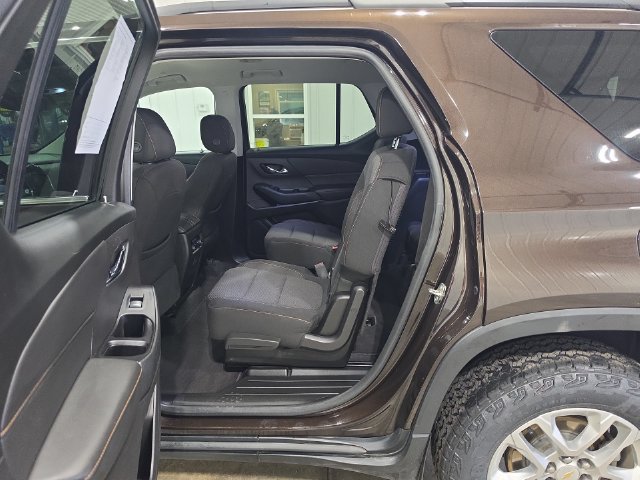 Used 2019 Chevrolet Traverse LT FWD image 25