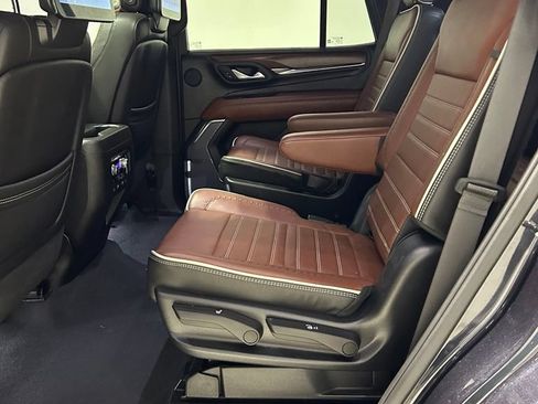 Used 2023 GMC Yukon Denali Ultimate AWD/4WD image 28