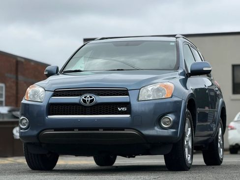 Used 2010 Toyota RAV4 Limited image 1