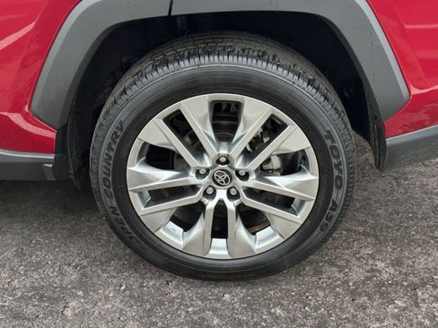 Used 2024 Toyota RAV4 XLE Premium FWD image 14