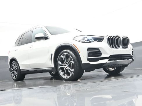 Used 2023 BMW X5 sDrive40i w/ Climate Comfort Package RWD image 34