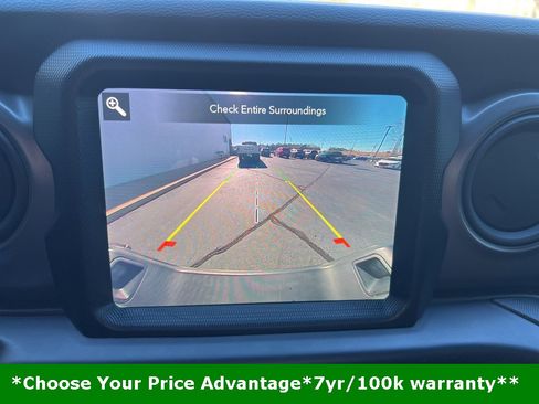 Certified 2022 Jeep Gladiator Willys image 83