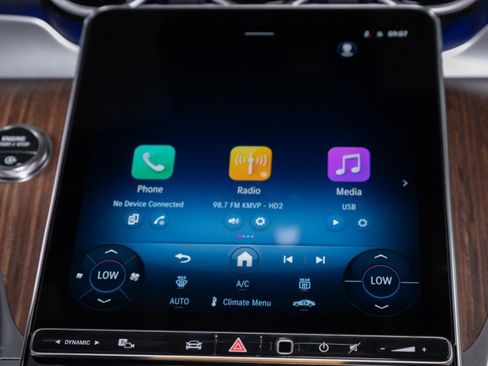 Used 2026 Mercedes-Benz GLC 300 image 18