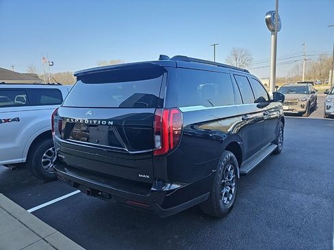 Used 2025 Ford Expedition Max Active image 3
