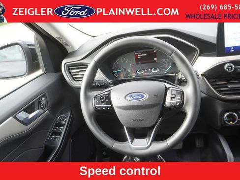 Used 2022 Ford Escape SEL w/ Equipment Group 302A image 14