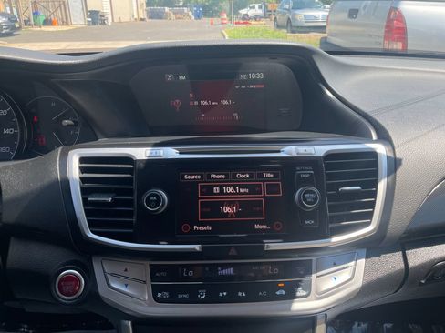 Used 2015 Honda Accord EX-L image 26