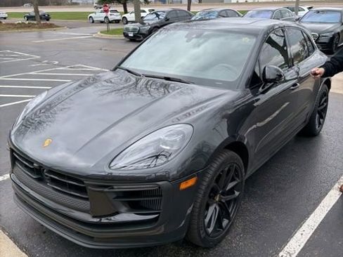 Used 2024 Porsche Macan GTS image 1