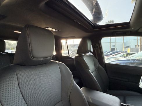 Used 2024 Lexus GX 550 AWD/4WD image 46
