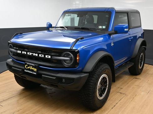 Used 2022 Ford Bronco Outer Banks w/ Sasquatch Package AWD/4WD image 5
