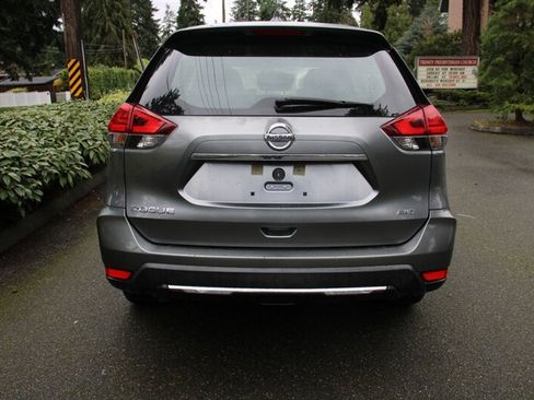 Used 2017 Nissan Rogue S AWD/4WD image 12