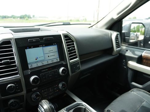 Used 2016 Ford F150 Lariat w/ Equipment Group 501A Mid AWD/4WD image 20