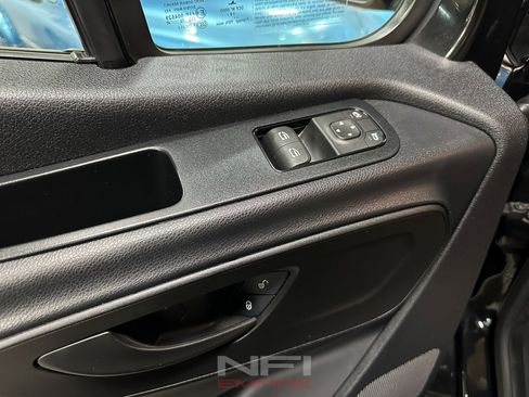 Used 2020 Mercedes-Benz Sprinter 3500 image 26