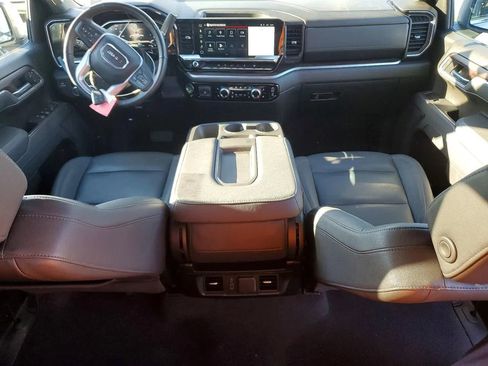 Used 2025 GMC Sierra 1500 SLT RWD image 8