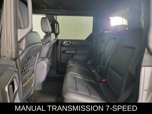 Used 2024 Ford Bronco Badlands w/ Sasquatch Package AWD/4WD image 15