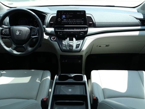 Used 2025 Honda Odyssey EX-L image 10