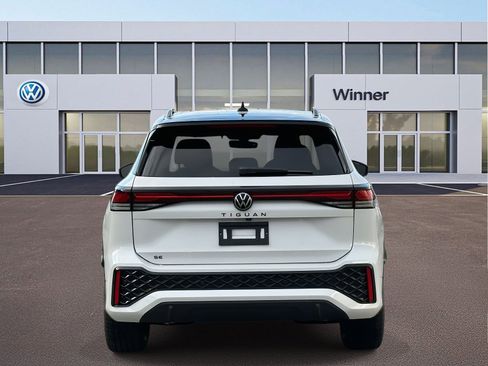 New 2026 Volkswagen Tiguan SE R-Line image 4
