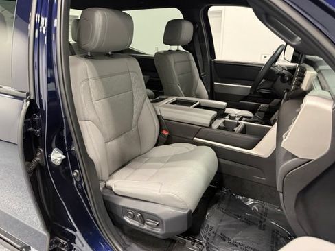 Used 2025 Toyota Tundra Limited w/ TRD Off-Road Package AWD/4WD image 38