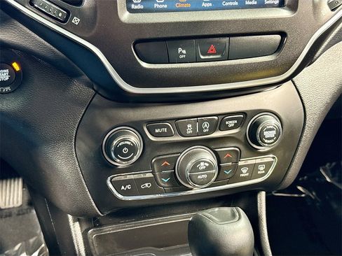 Used 2020 Jeep Cherokee Trailhawk w/ Comfort/Convenience Group image 20